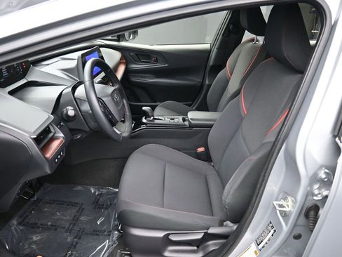 Certified 2024 Toyota Prius Prime SE image 18