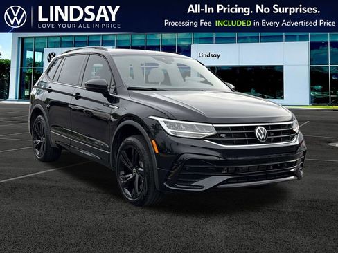 Used 2024 Volkswagen Tiguan SE R-Line AWD/4WD image 1