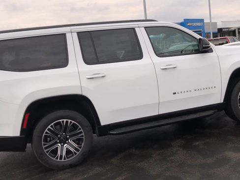 New 2026 Jeep Grand Wagoneer 4WD image 8