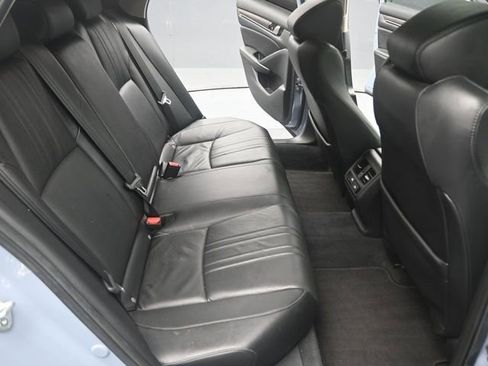 Used 2021 Honda Accord Touring image 29