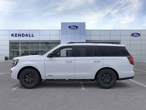 New 2026 Ford Expedition Tremor image 3