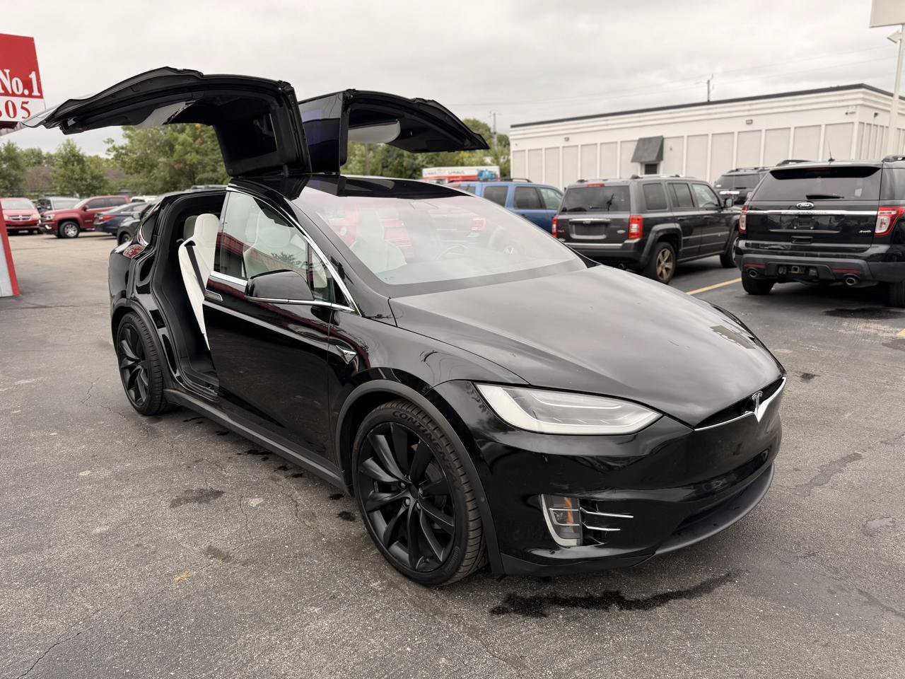 Used 2017 Tesla Model X 75D AWD/4WD image 21