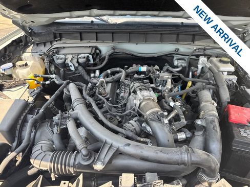 Used 2024 Ford Bronco Wildtrak AWD/4WD image 32