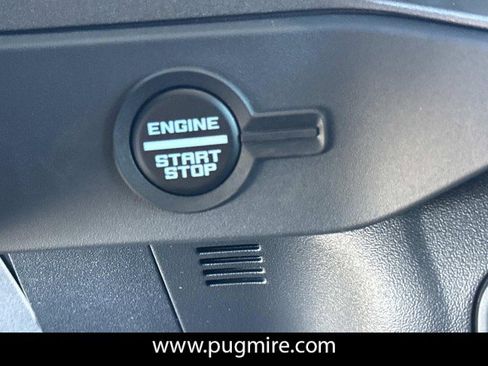 New 2025 Ford Bronco Badlands image 31