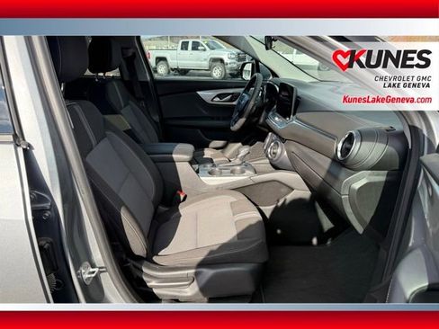Used 2025 Chevrolet Blazer LT FWD image 20
