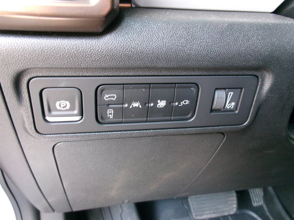 Used 2024 GMC Hummer EV 2X AWD/4WD image 41