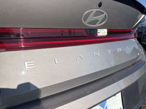 Certified 2025 Hyundai Elantra SEL w/ Cargo Package FWD image 11