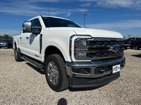 Used 2024 Ford F250 Lariat w/ Chrome Package AWD/4WD image 2