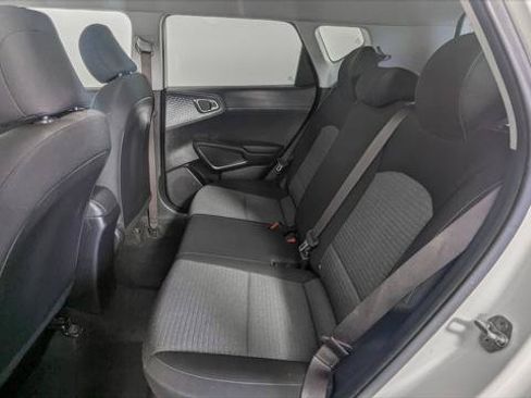 Used 2021 Kia Soul S FWD image 17