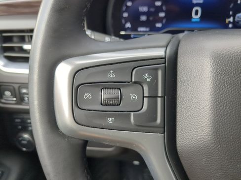 Used 2024 Chevrolet Suburban LT image 19