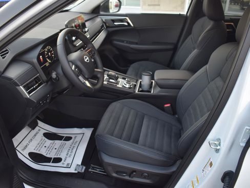 New 2026 Nissan Rogue SL image 24