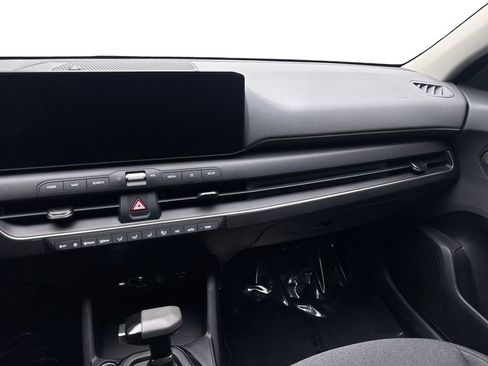 Used 2025 Kia K4 LX image 54