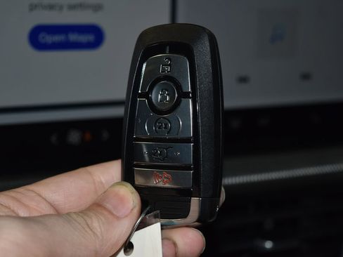 Used 2025 Ford Explorer Platinum w/ LUX Leather Package image 17