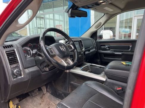 Used 2018 RAM 2500 Laramie w/ Convenience Group image 12