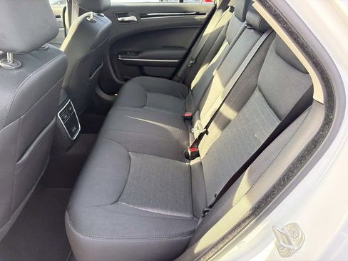 Used 2023 Chrysler 300 Touring w/ Sport Appearance Package image 15