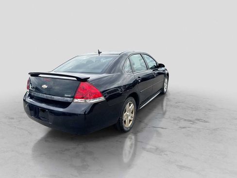 Used 2011 Chevrolet Impala LT FWD image 6