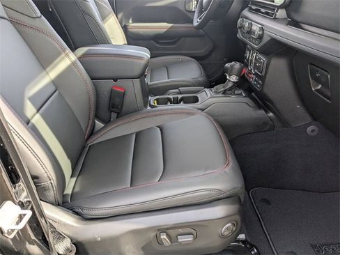 New 2026 Jeep Wrangler Unlimited Rubicon image 30