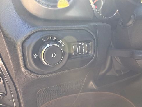 Used 2022 Jeep Wrangler Sport AWD/4WD image 24