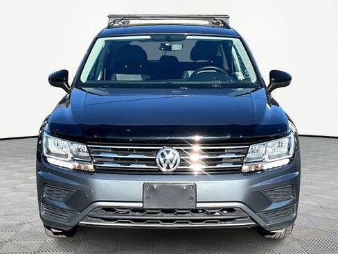 Used 2019 Volkswagen Tiguan SE w/ Panoramic Sunroof Package image 2