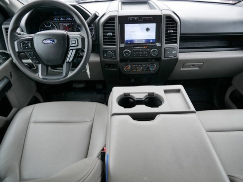 Certified 2022 Ford F350 XL w/ Power Equipment Group image 17