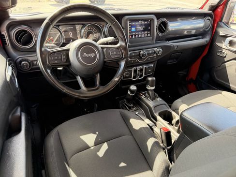 Used 2022 Jeep Gladiator Sport AWD/4WD image 8