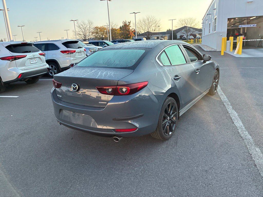 Used 2023 MAZDA MAZDA3 s FWD image 9