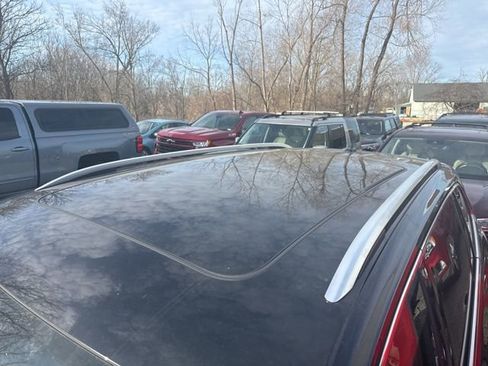 Used 2022 Volkswagen Tiguan SEL R-Line image 10