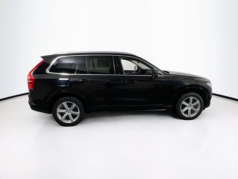 Used 2023 Volvo XC90 B5 Core AWD/4WD image 4