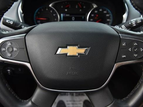 Used 2018 Chevrolet Traverse LT image 19