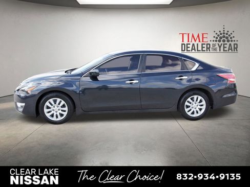 Used 2015 Nissan Altima 2.5 S w/ Power Driver Seat Package image 4