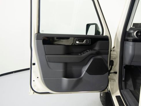 Used 2025 INEOS Grenadier AWD/4WD image 10