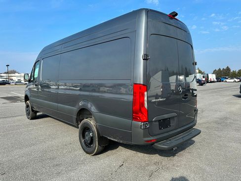 New 2025 Mercedes-Benz Sprinter 2500 image 6