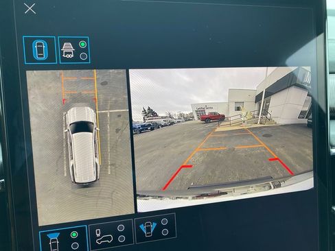 New 2026 GMC Yukon XL Elevation w/ LPO, Get Active Package image 26