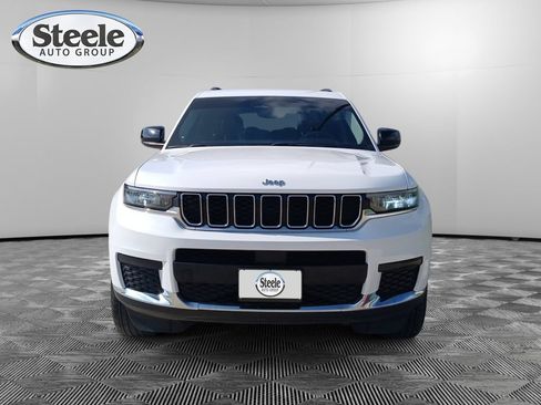 Used 2023 Jeep Grand Cherokee L Laredo RWD image 14