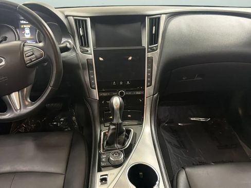 Used 2015 INFINITI Q50 Premium w/ Navigation Package RWD image 16