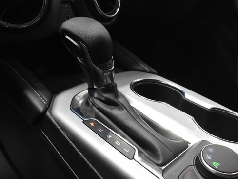 Used 2023 Chevrolet Blazer LT w/ Convenience Package FWD image 21