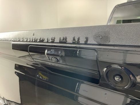 Used 2023 Ford F350 Lariat w/ Lariat Ultimate Package image 9