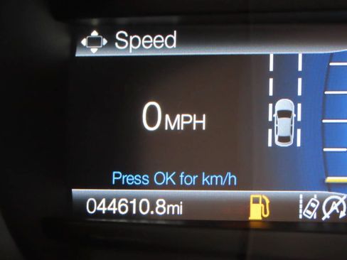 Used 2023 Ford Edge SEL w/ Convenience Package AWD/4WD image 11