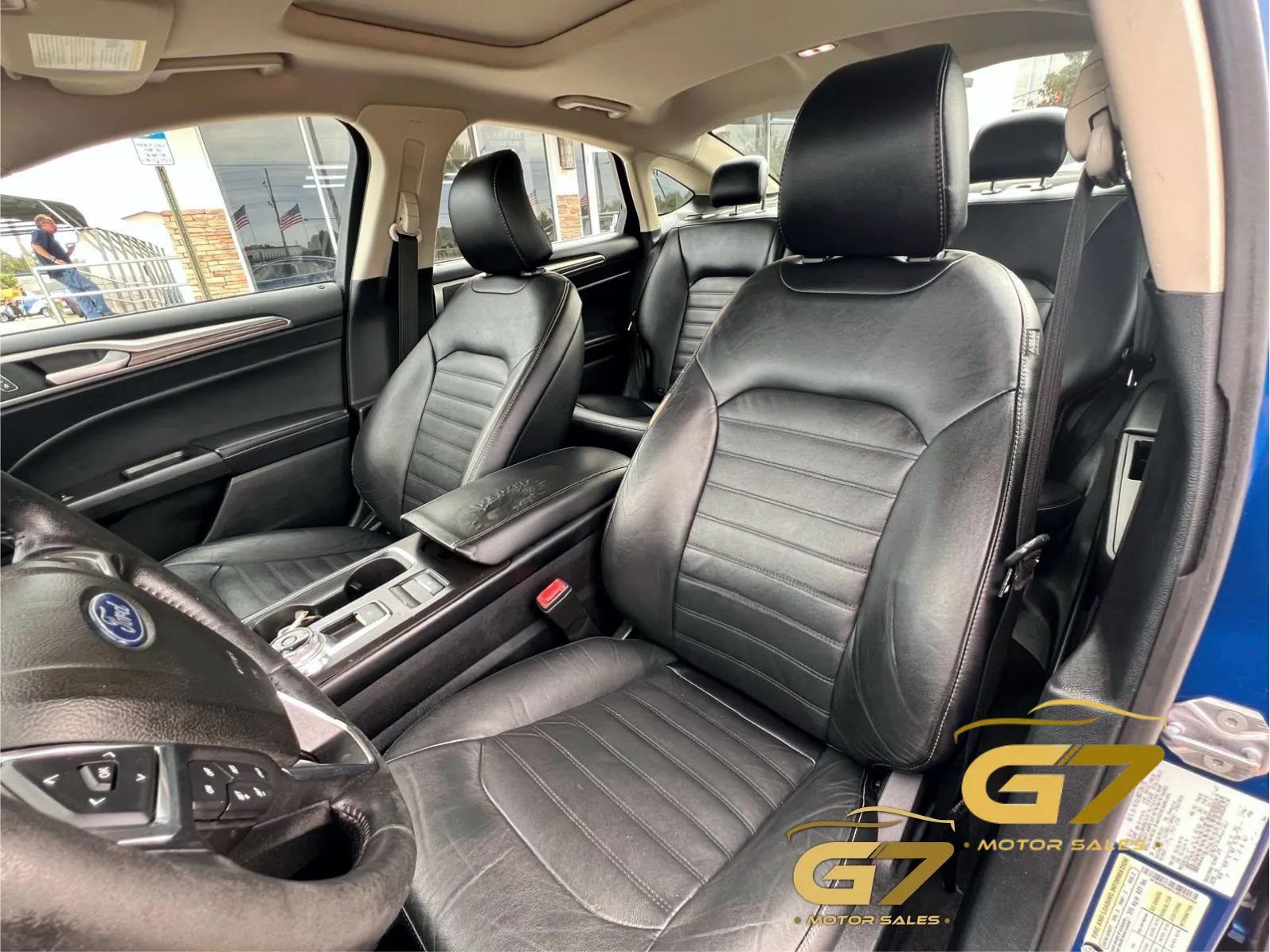 Used 2018 Ford Fusion SE w/ Fusion SE Technology Package FWD image 11