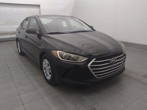 Used 2018 Hyundai Elantra SE w/ SE Connectivity Package 04 FWD image 13