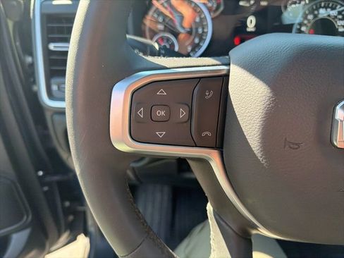 Used 2025 RAM 1500 Big Horn AWD/4WD image 23