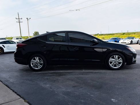 Used 2020 Hyundai Elantra SEL w/ Cargo Package (C1) FWD image 4