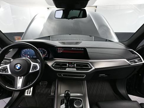 Used 2022 BMW X5 M50i AWD/4WD image 28