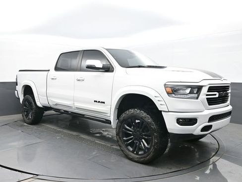Used 2023 RAM 1500 Laramie AWD/4WD image 7