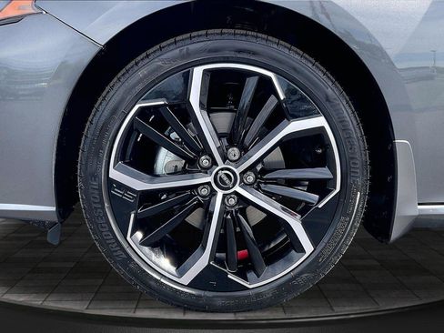 New 2026 Nissan Altima 2.5 SR FWD image 12