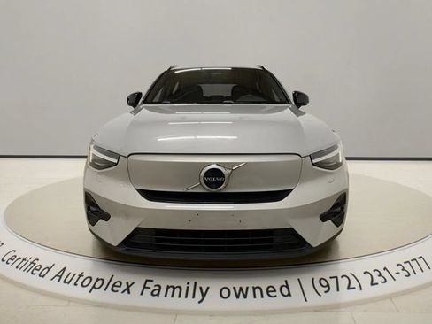 Used 2023 Volvo XC40 Recharge Ultimate AWD/4WD image 8