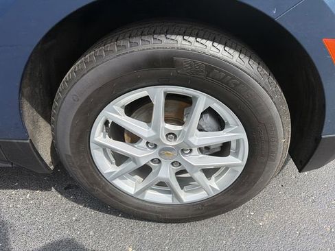 Certified 2024 Chevrolet Equinox LT w/ LPO, Floor Liner Package FWD image 14
