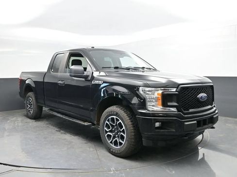 Used 2018 Ford F150 XL w/ Equipment Group 101A Mid AWD/4WD image 4