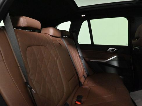 Used 2026 BMW X5 xDrive50e w/ M Sport Package image 37