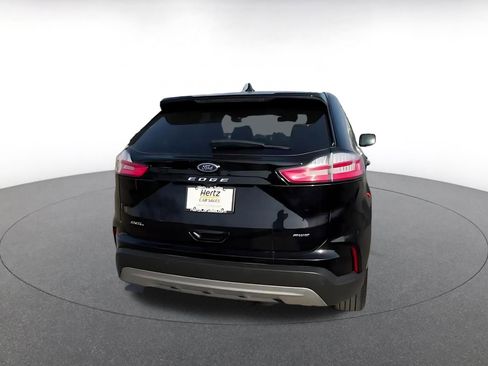 Used 2024 Ford Edge SEL image 11